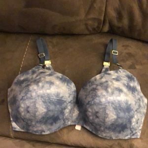Incredible by Victorias Secret 34DDD DEMI BRA *EXCELLENT CONDITION *